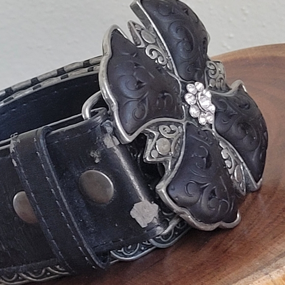 AWESOME Western Leather and Metal detail belt - Picture 5 of 16